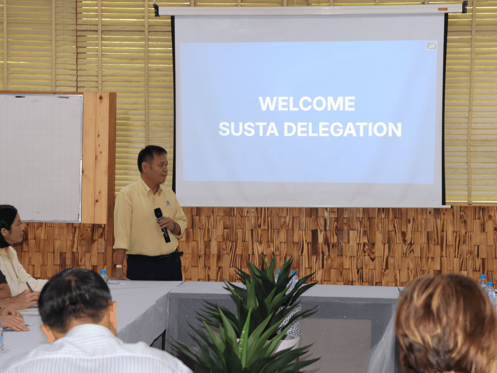 Ông Võ Quang Hà phát biểu chào mừng